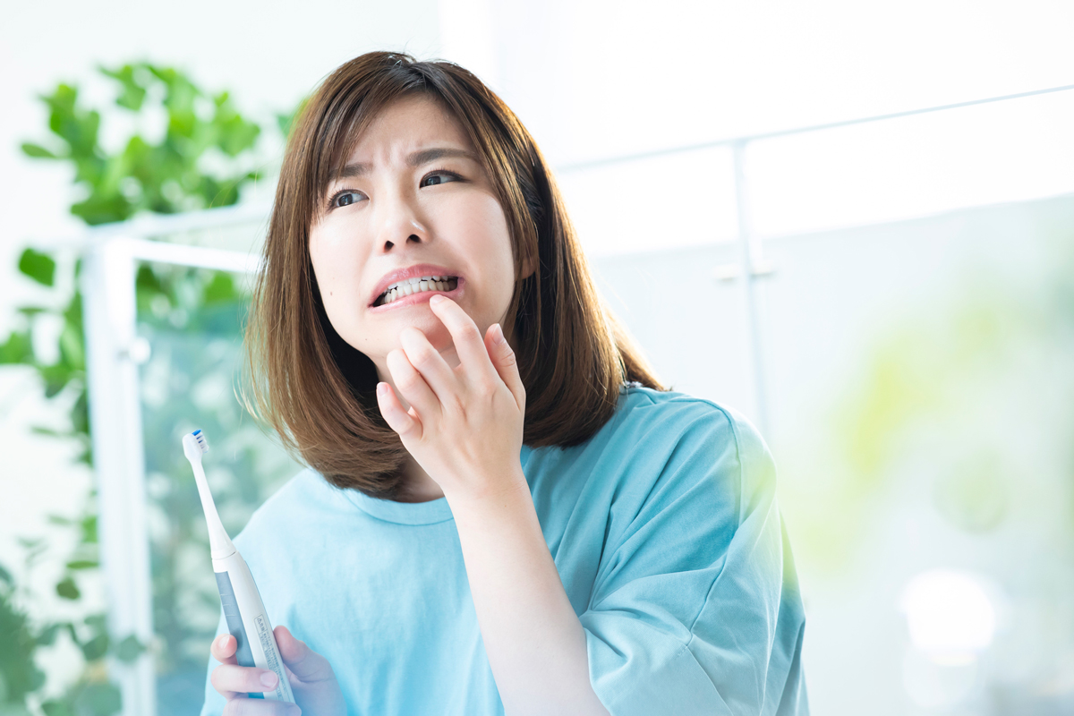 歯がしみるのは知覚過敏？原因・自宅ケア・歯科医院での治療まで症状別に徹底解説
